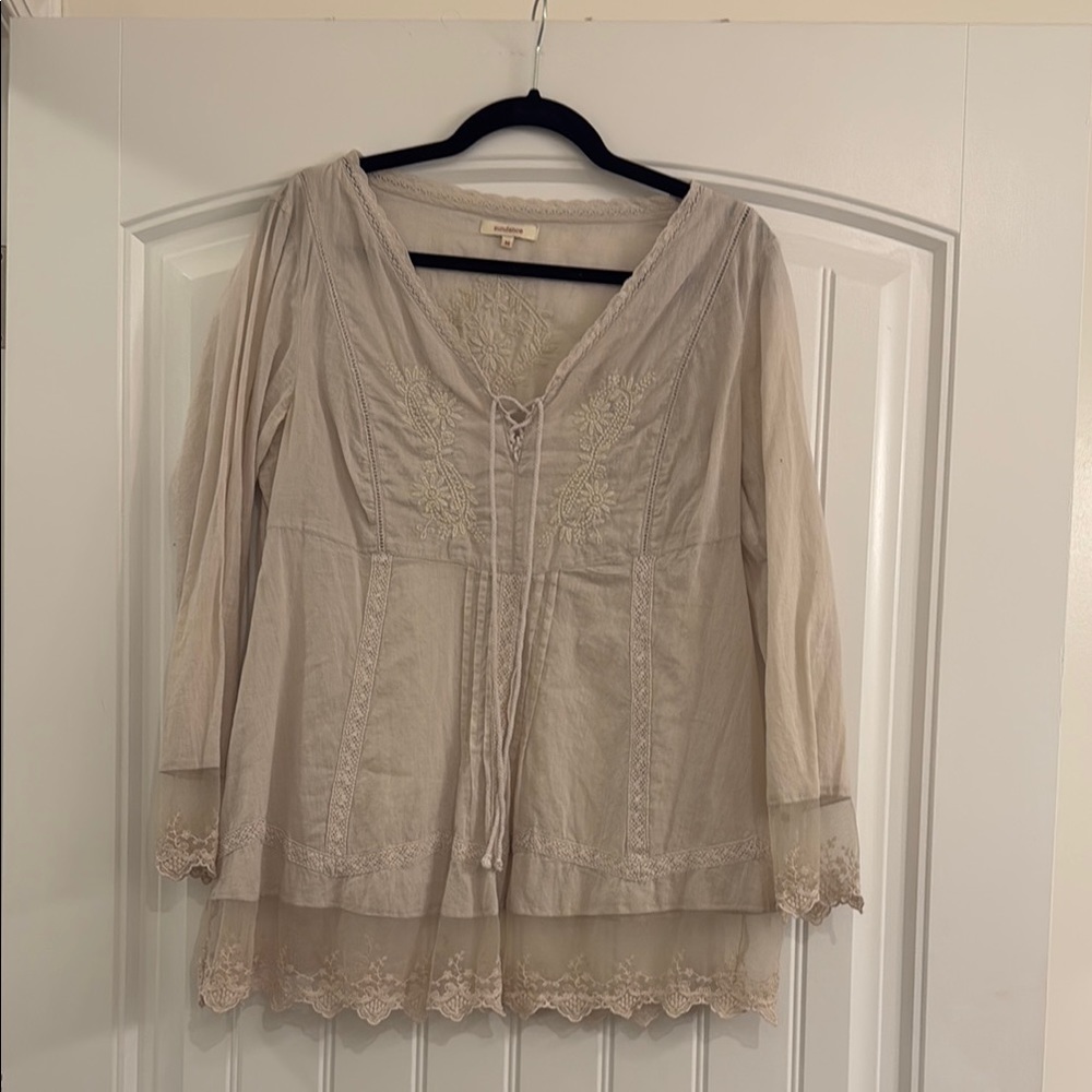 Sundance Cream Ruffled Tie Front Tunic 3/4 Sleeves